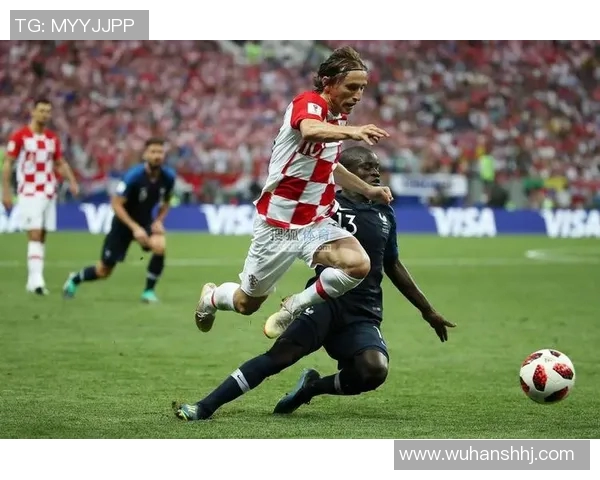 日本足球球星风采全览 从武藤嘉纪到本田圭佑的传奇之路