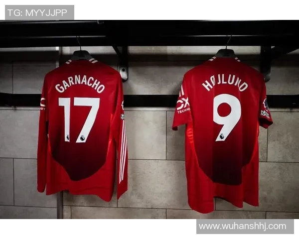 足球九号球衣背后的传奇人物解析与历史回顾